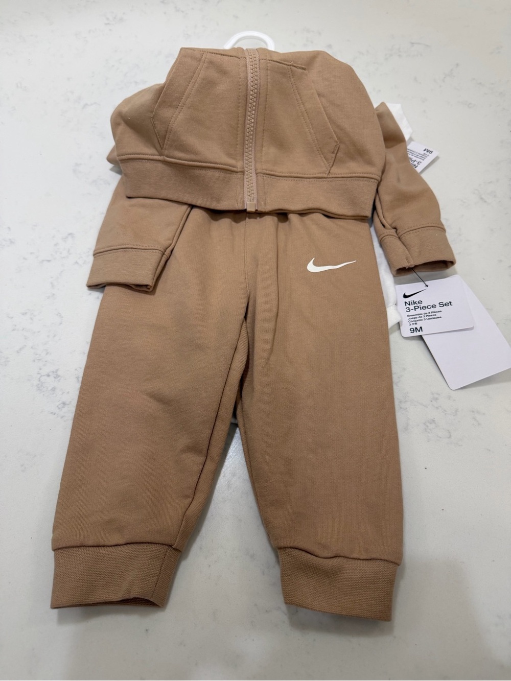 Kids nike 3 piece matching set 9m - Picture 8 of 10